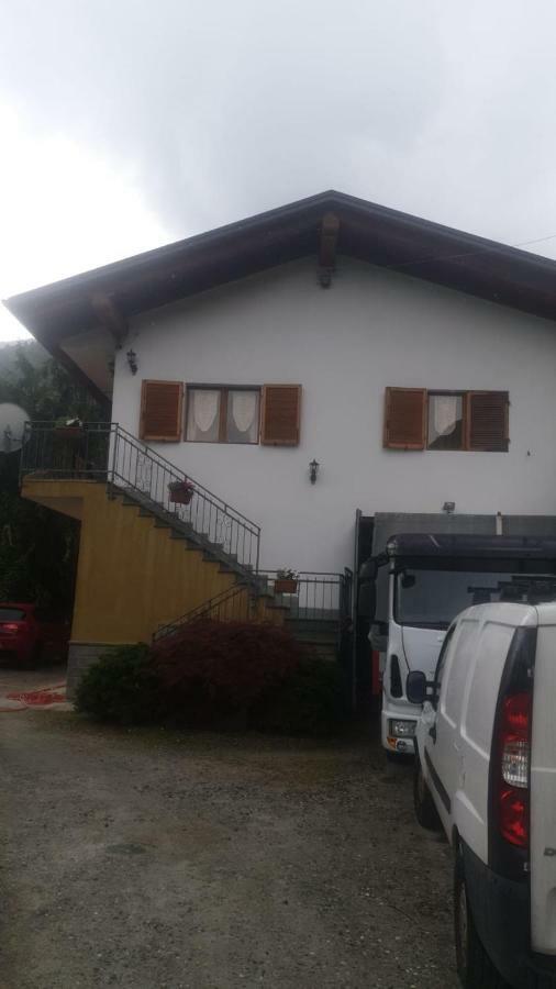 Appartement Il Dehors à Champdepraz Extérieur photo